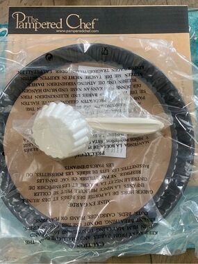 Pampered Chef Tart/Quiche Pan with Fluting Tool New/Boxed/Plastic Wrap